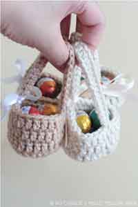 Mini Easter Eggs Basket