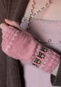 Owl wrist warmers knitting pattern