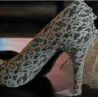 diy: lace-covered heels